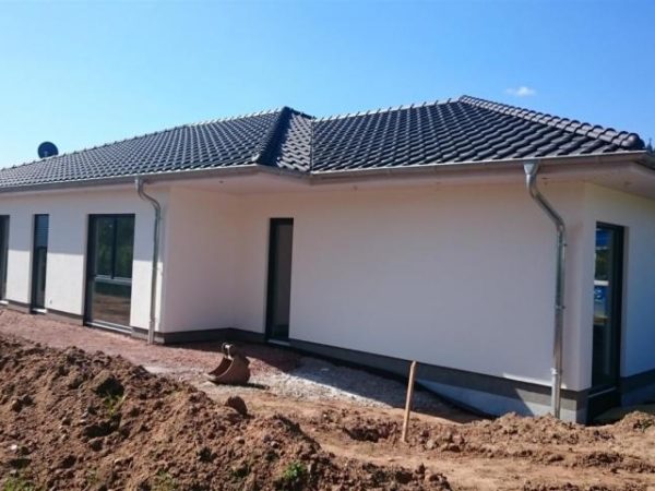 Zděný bungalov 4+kk